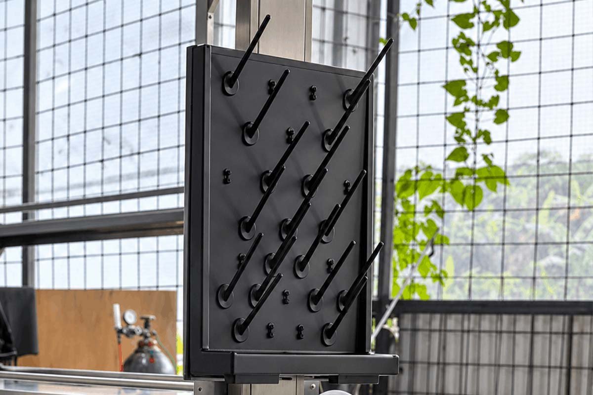 Pegboard Rak Pengering Alat Gelas Laboratorium Seri PB-01 – Brand i-blush® LabPro